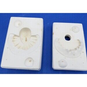 Unbranded Vintage Small Clown Head Slip Mold GE-28